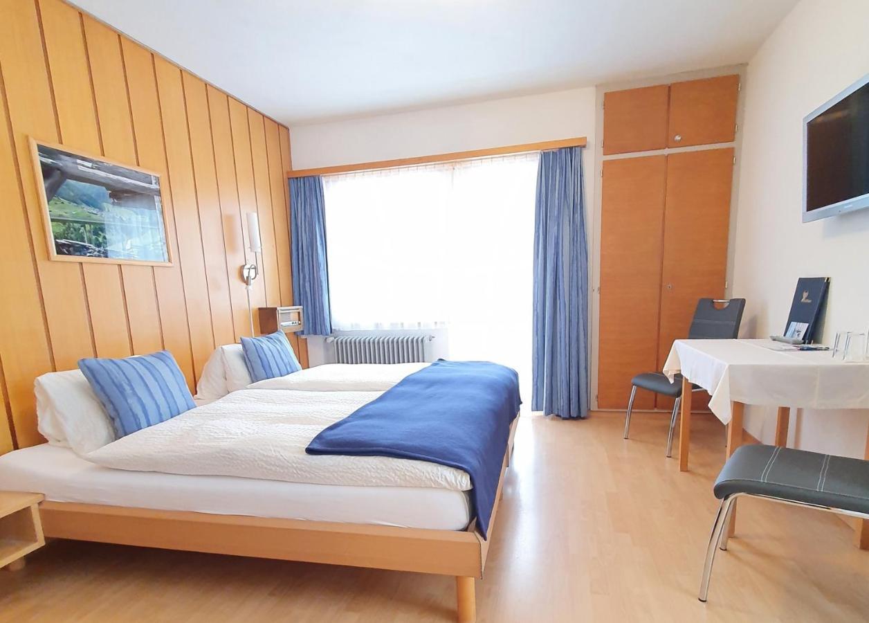 Hotel-Restaurant Grina Simplon Esterno foto