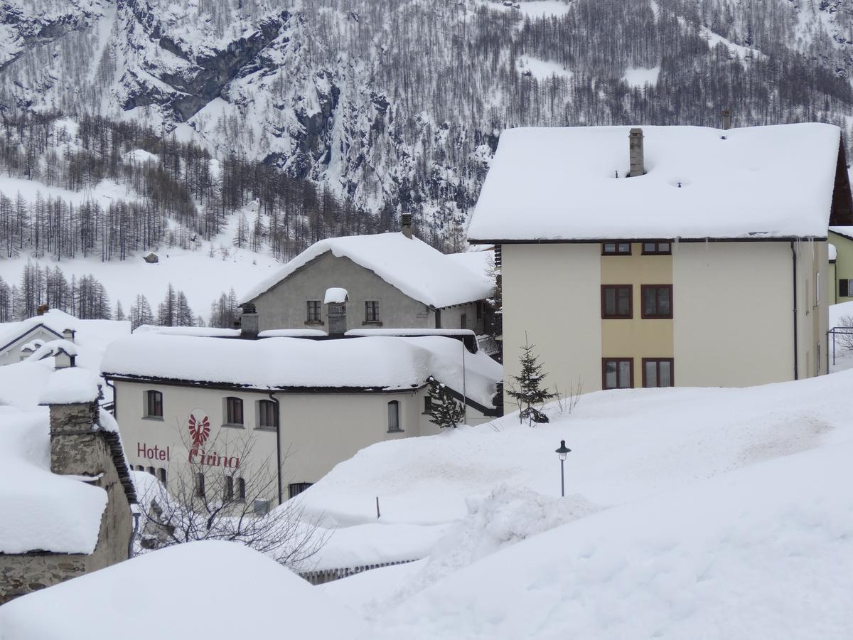 Hotel-Restaurant Grina Simplon Esterno foto